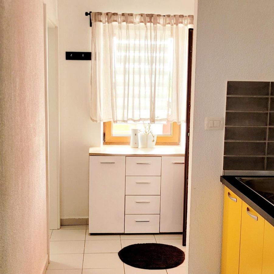 Apartman Rocky Petrovija ภายนอก รูปภาพ